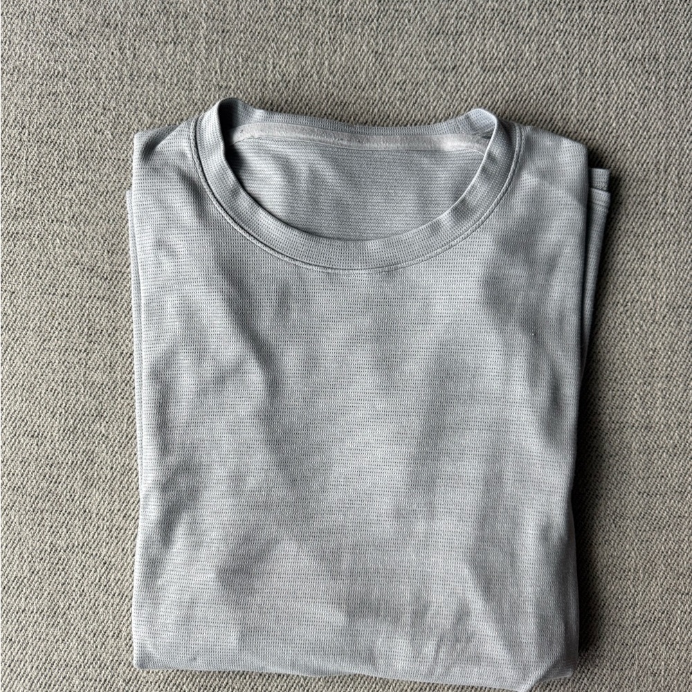 lululemon athletica Long Sleeve Shirt in Light Gray